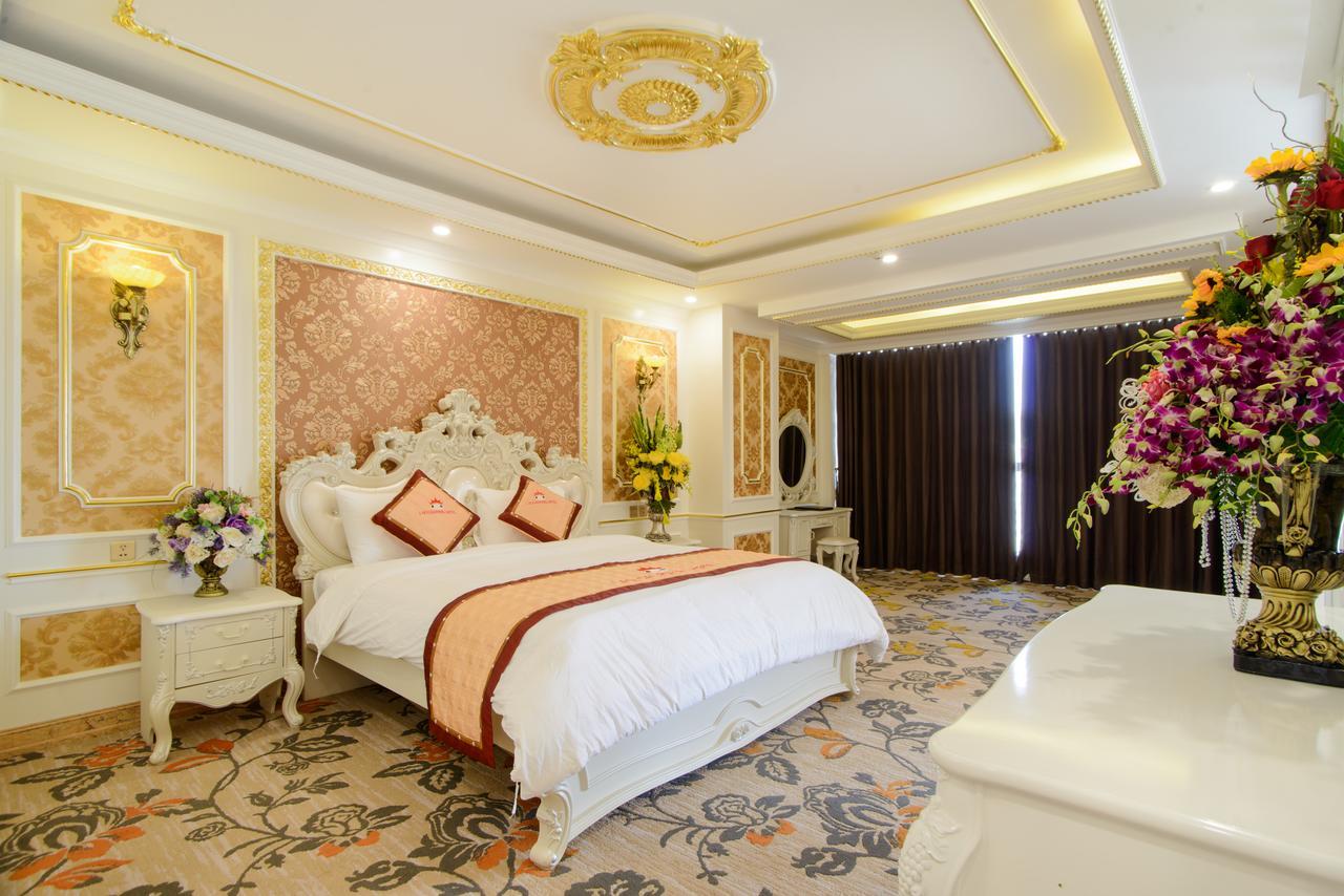 Lao Cai Royal Hotel Екстериор снимка