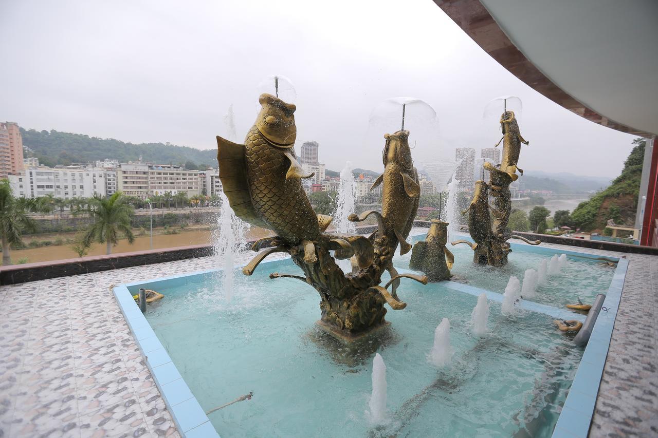 Lao Cai Royal Hotel Екстериор снимка