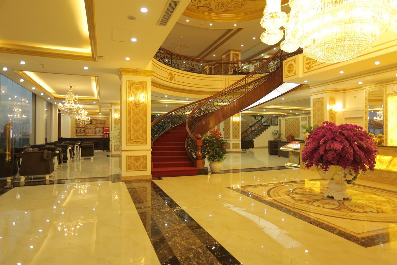 Lao Cai Royal Hotel Екстериор снимка